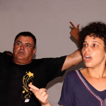 Veja como foi a aula de fotojornalismo em uma oficina de teatro - Por Kivia Monique.