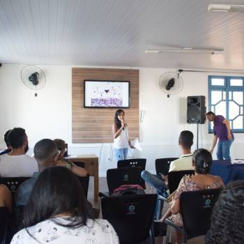 Apresentação do TCC de Carla Francisca.
